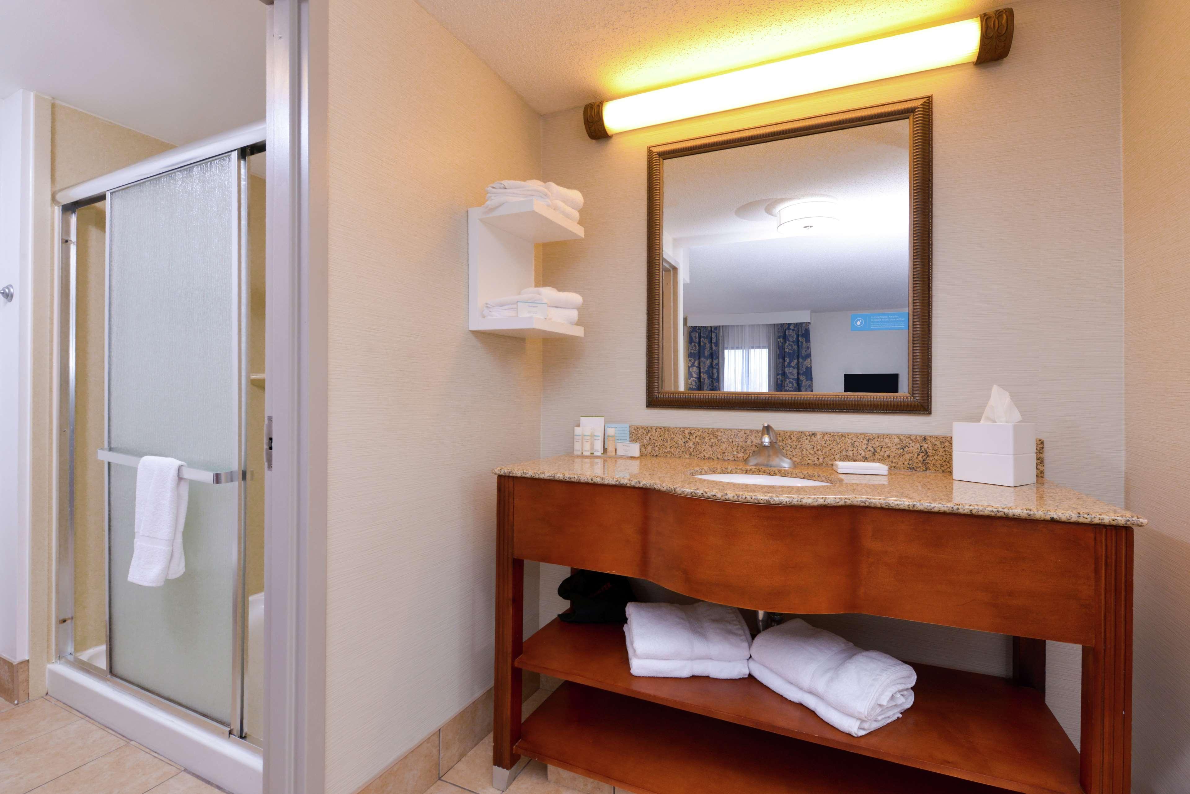 Hampton Inn & Suites Wilmington Bagian luar foto
