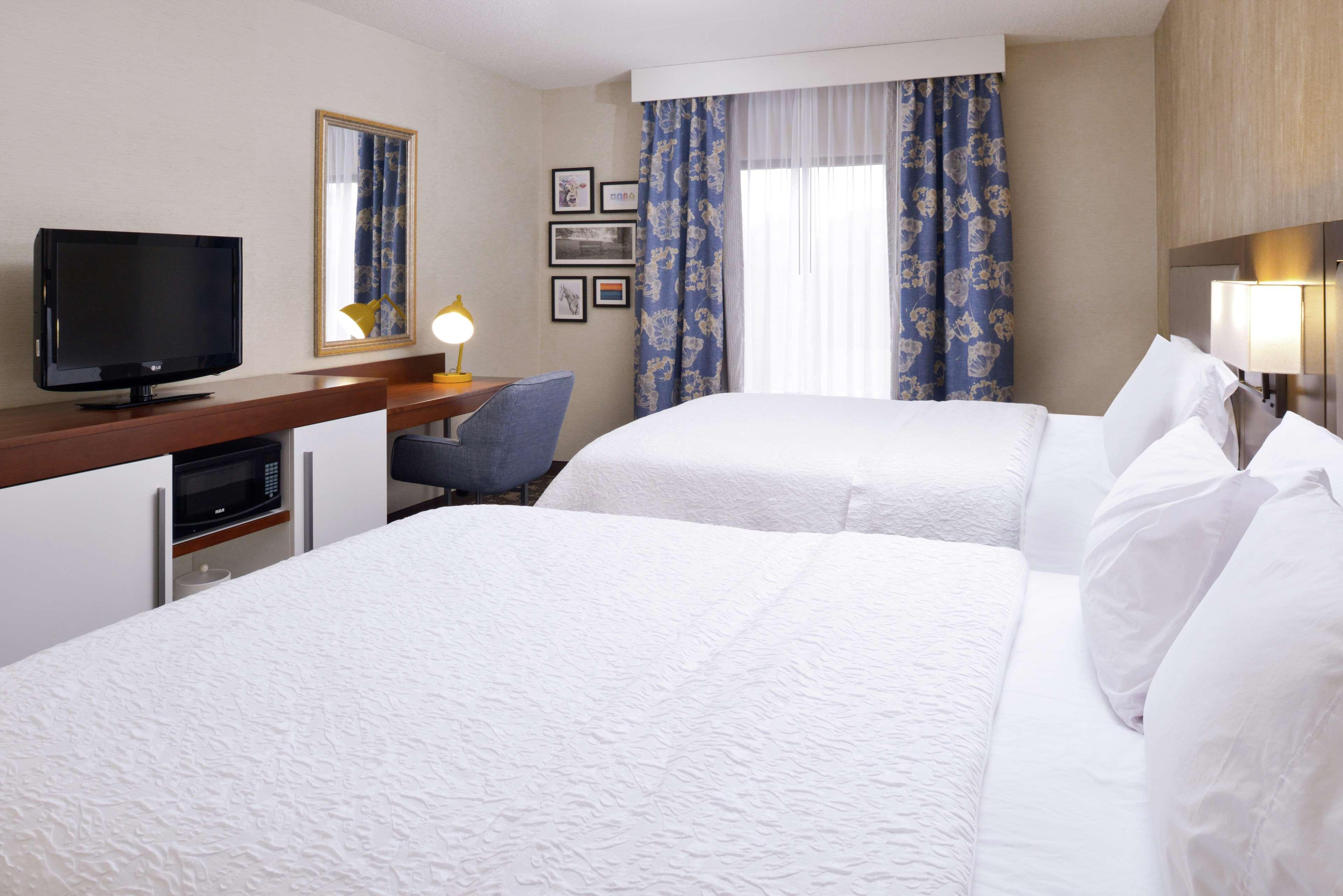 Hampton Inn & Suites Wilmington Bagian luar foto