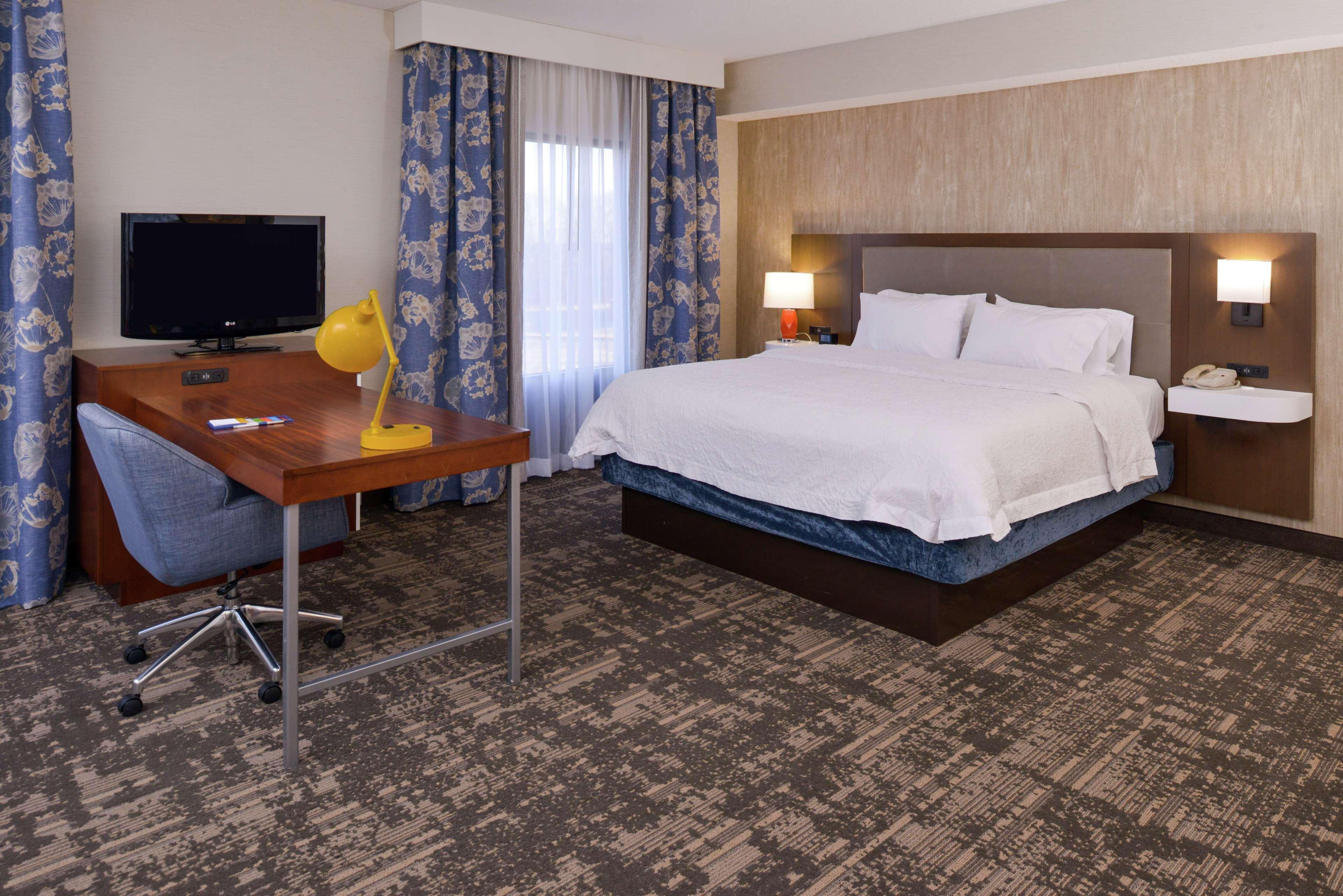 Hampton Inn & Suites Wilmington Bagian luar foto