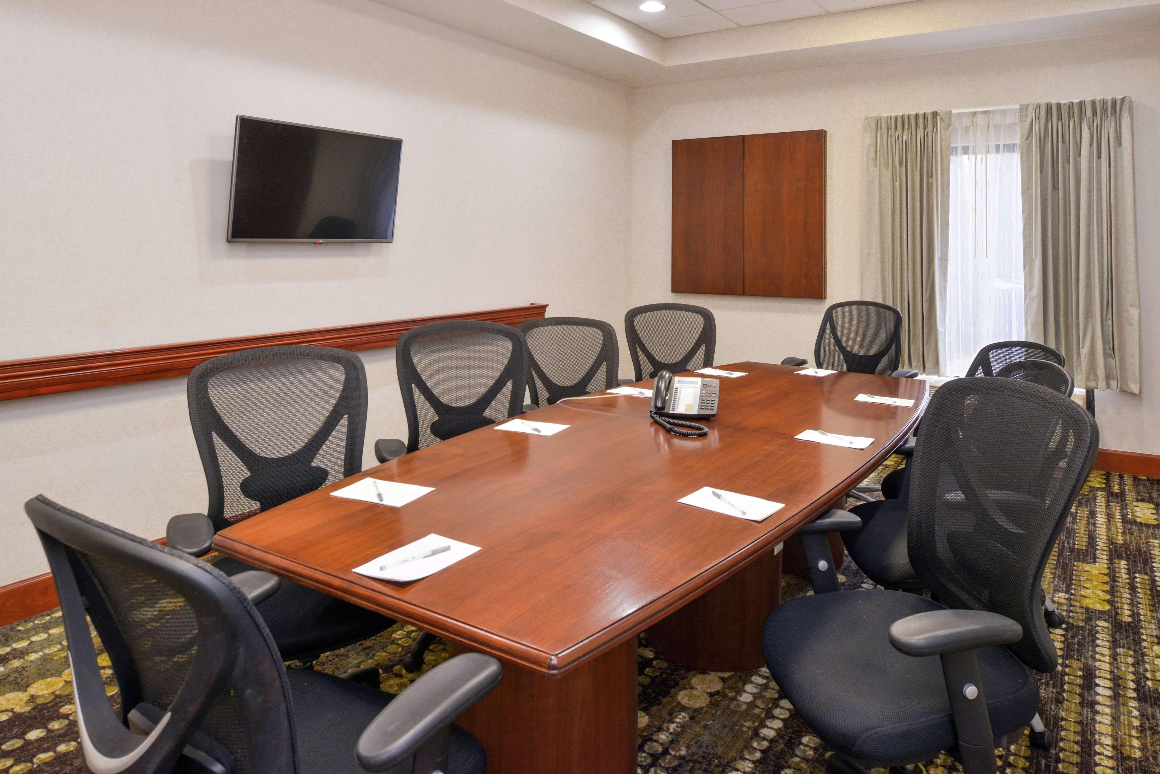 Hampton Inn & Suites Wilmington Bagian luar foto