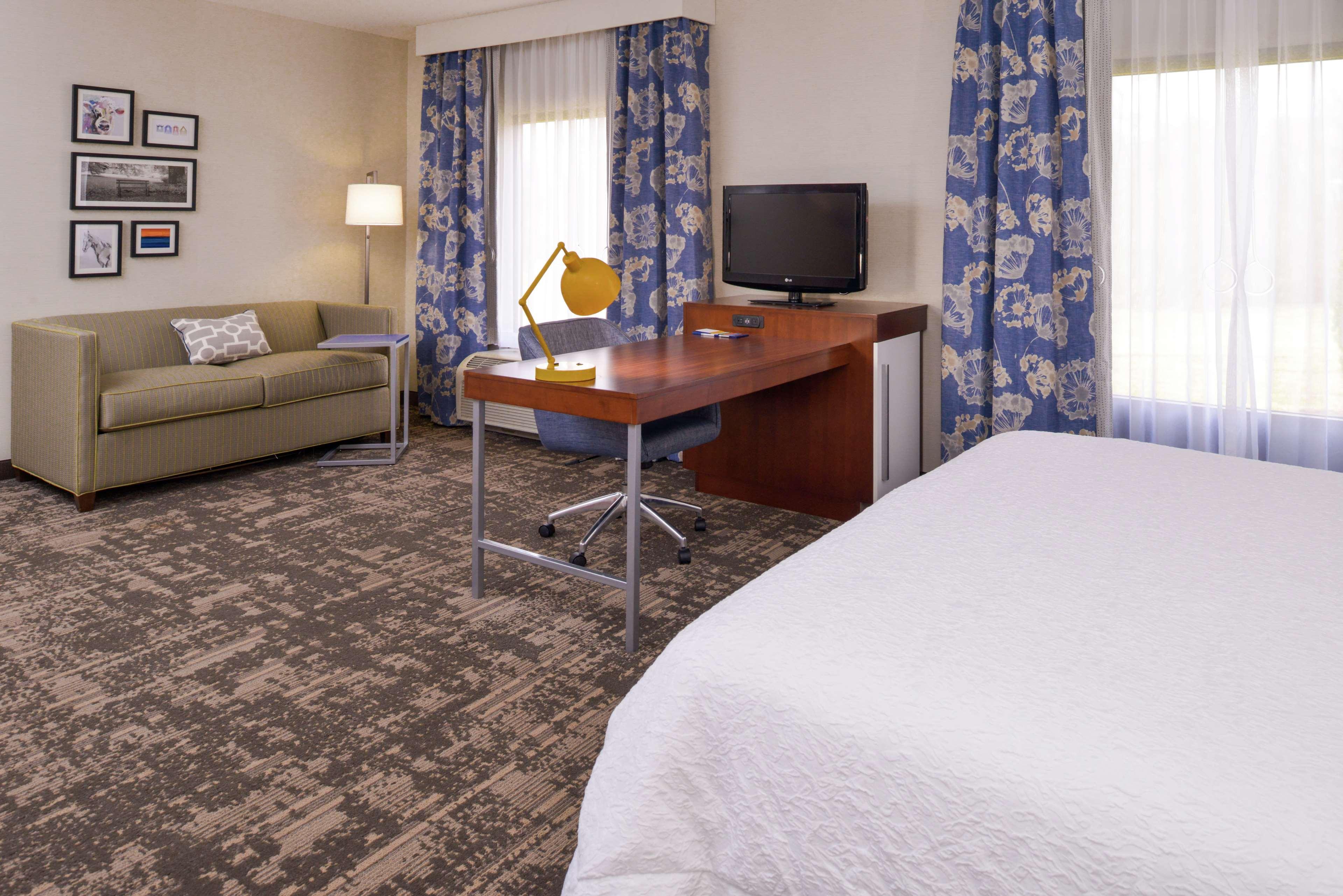 Hampton Inn & Suites Wilmington Bagian luar foto