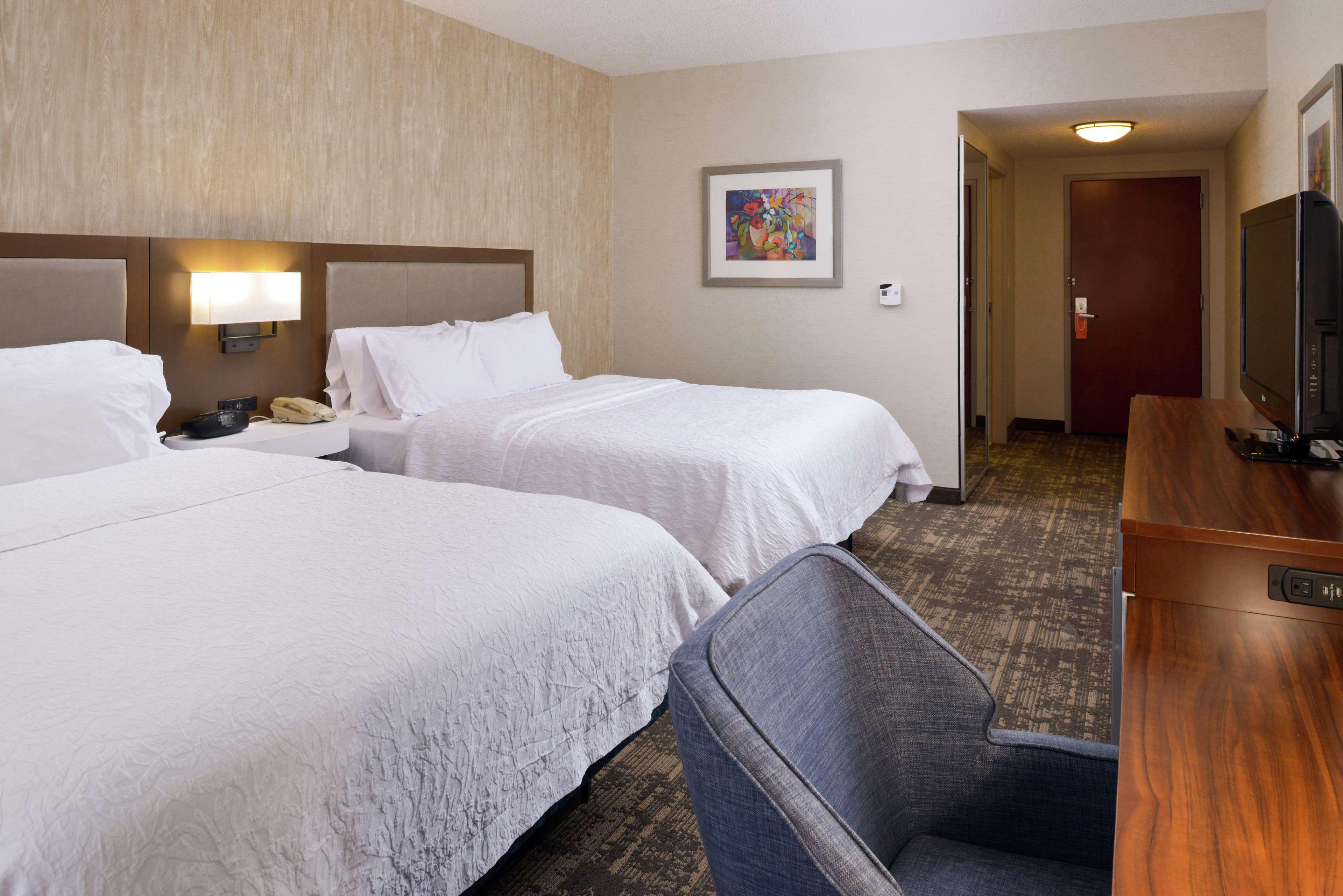 Hampton Inn & Suites Wilmington Bagian luar foto