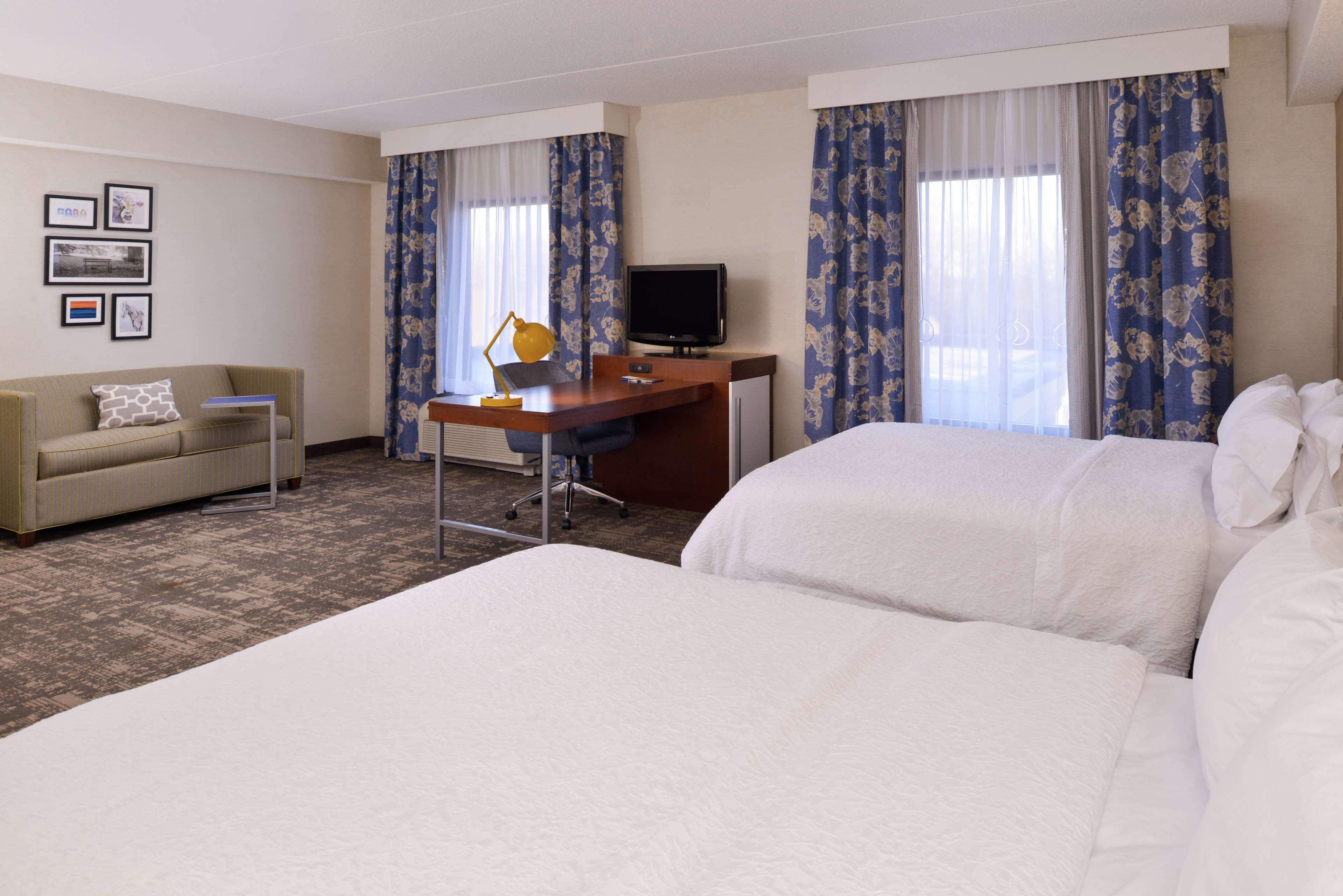 Hampton Inn & Suites Wilmington Bagian luar foto