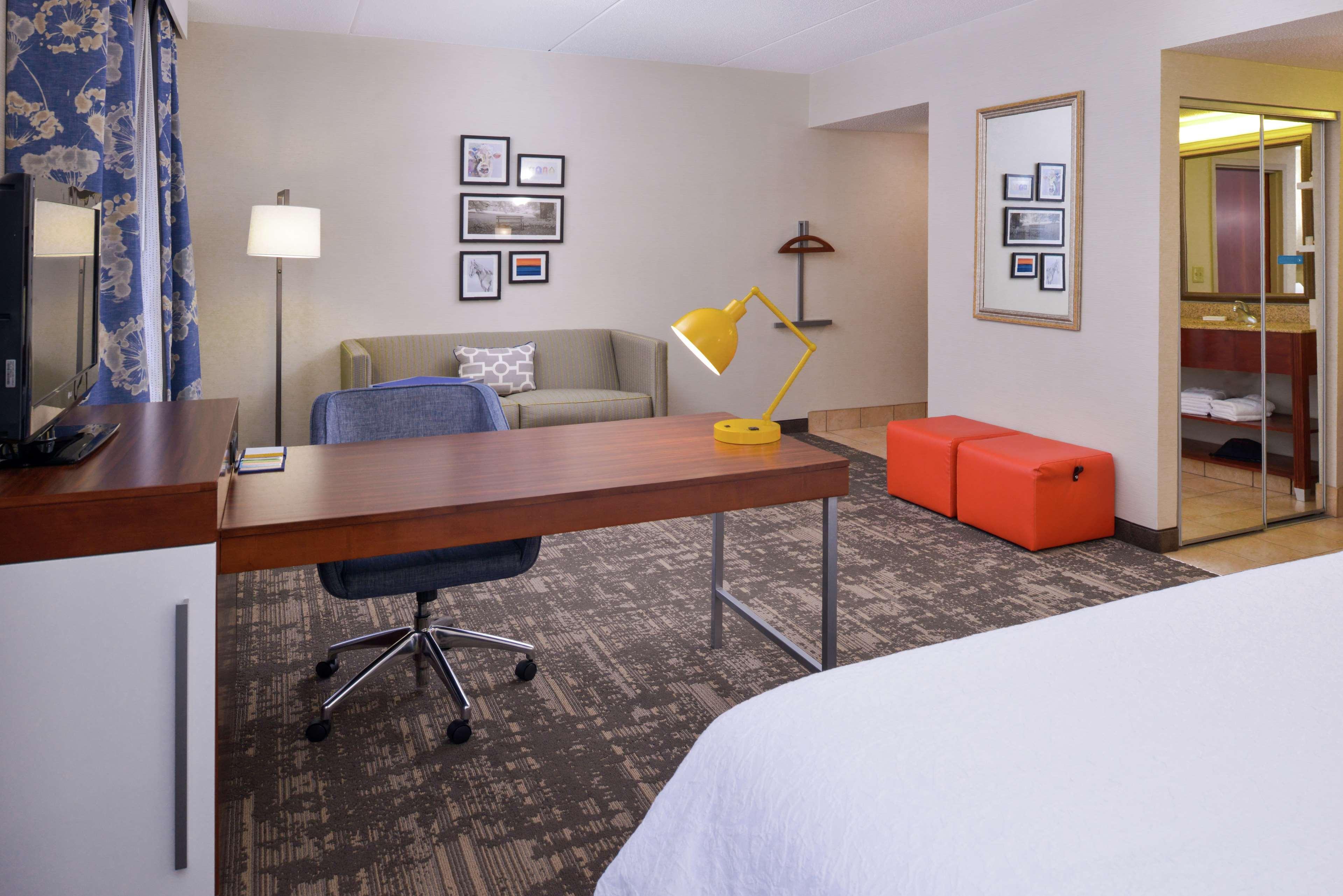 Hampton Inn & Suites Wilmington Bagian luar foto