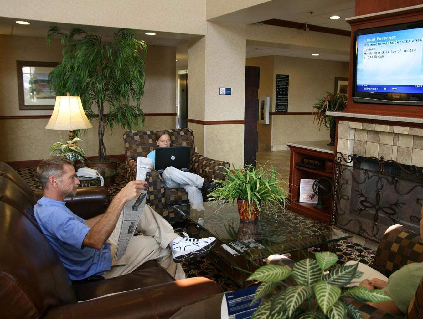Hampton Inn & Suites Wilmington Bagian luar foto